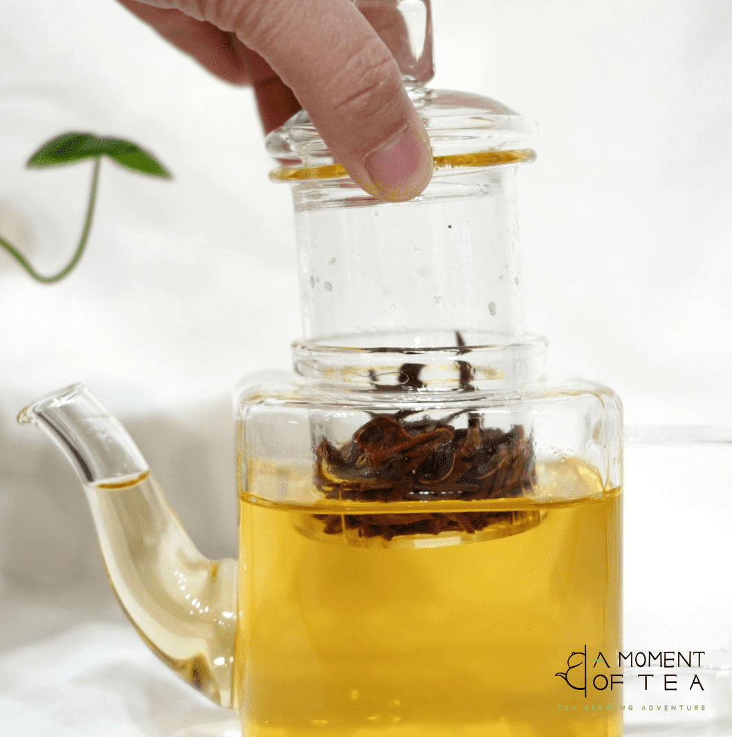 Square glass teapot with infuser - 300ml teapot for one