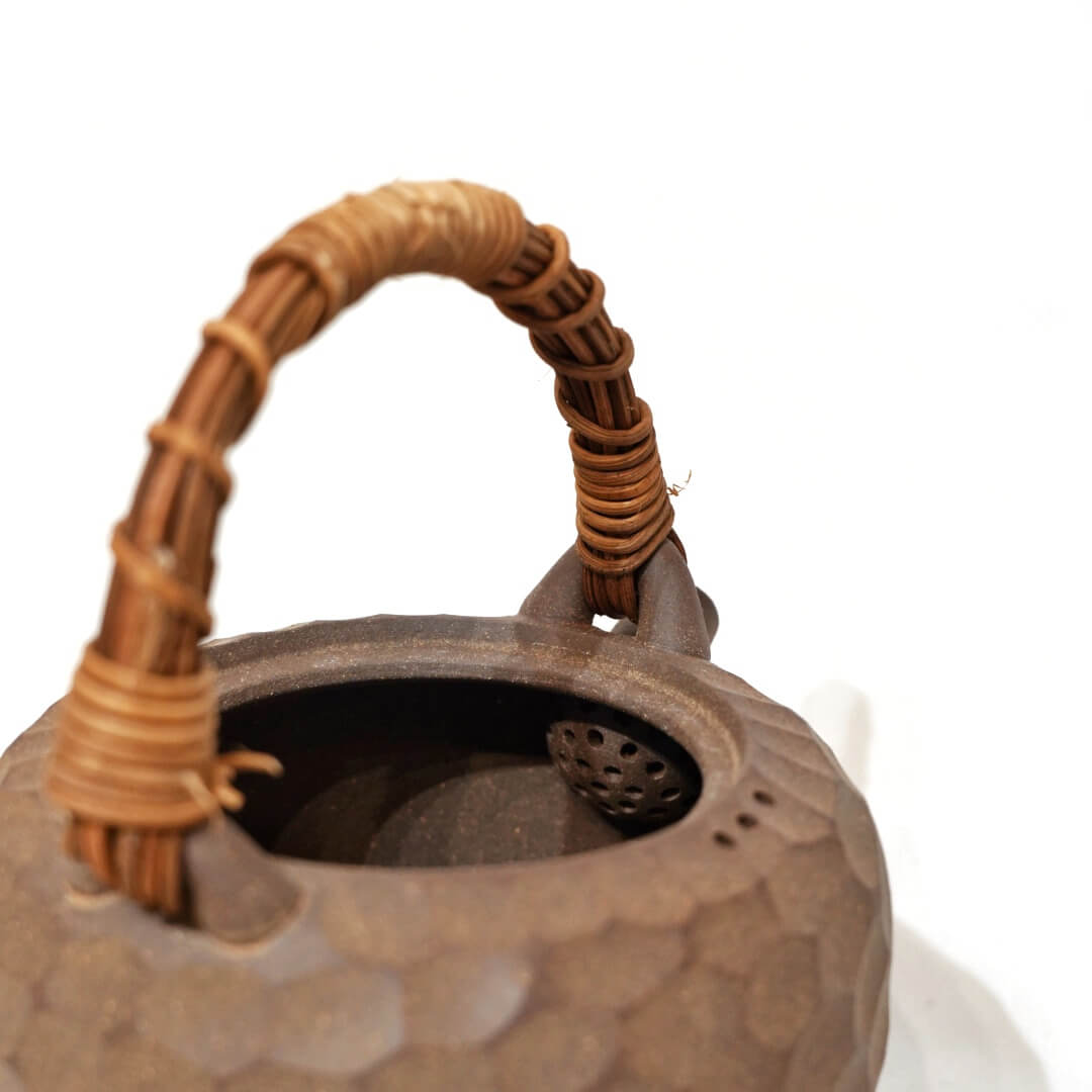 Handmade Bizen Ware Teapot - A Moment of Tea