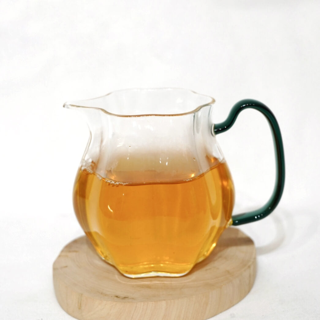 Gongdao Cup flower shape green handle - A Moment of Tea