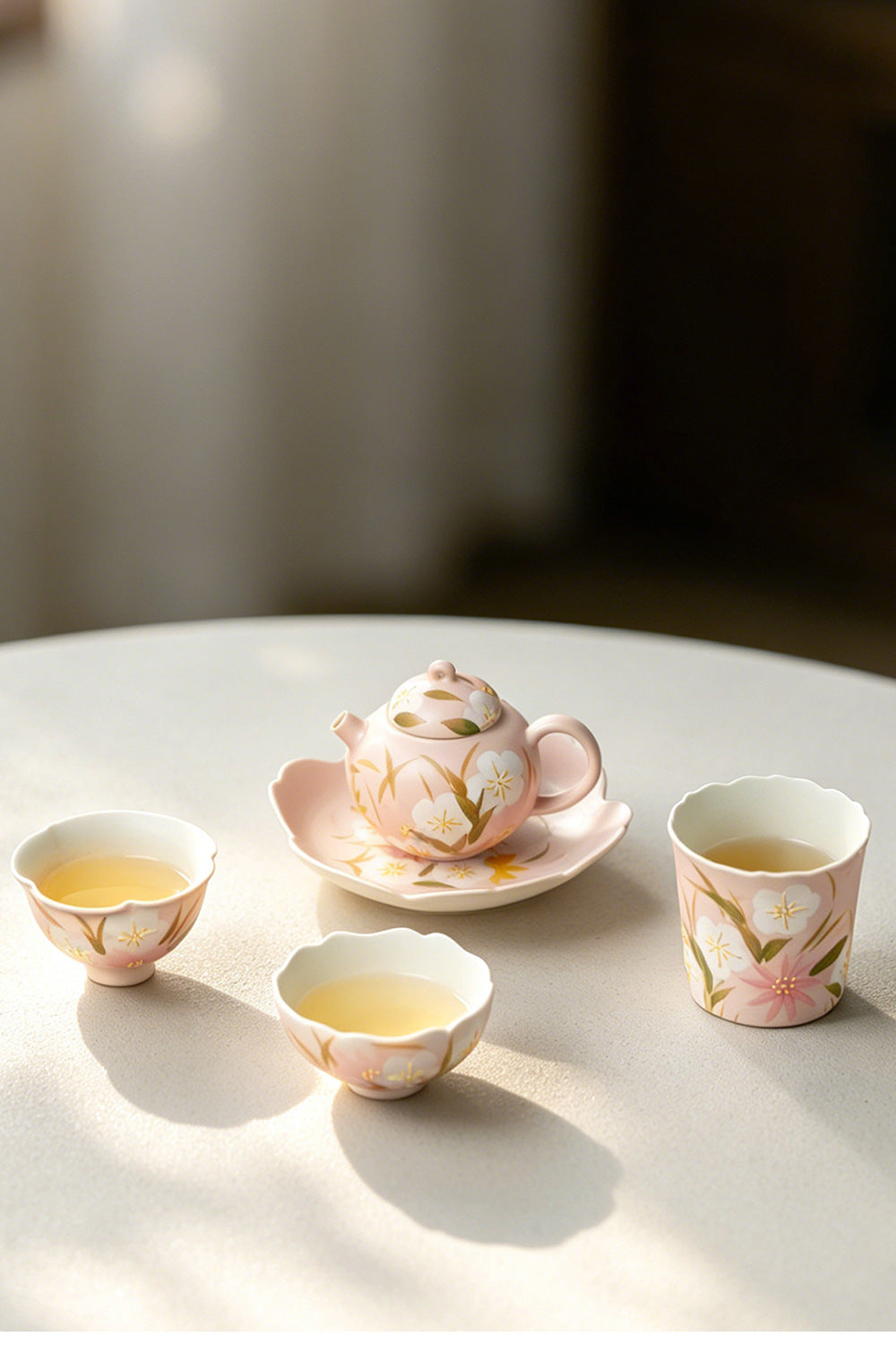 Peach pink wildflower cups with the matching teapot