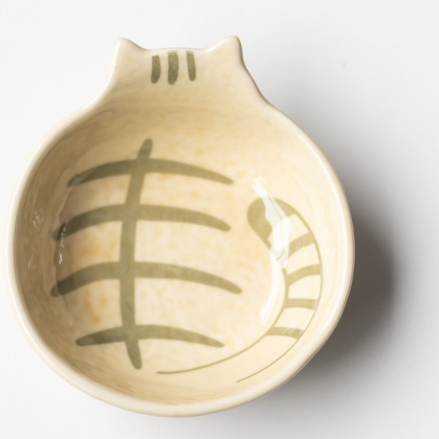 Cream cat ceramic round bowl in ginger, 150 ml
