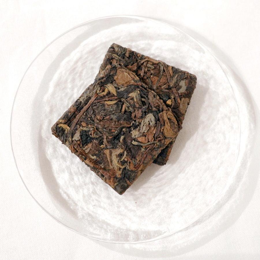 Aged White Tea 2012 (Lao Bai Cha) - A Moment of Tea