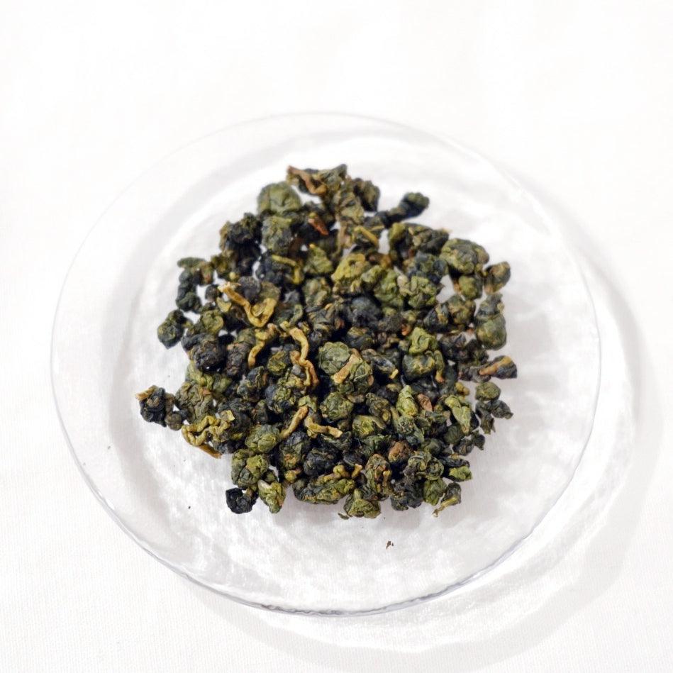 Alishan High Mountain Oolong - A Moment of Tea